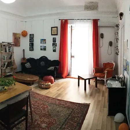 Hostel Kaleidos *