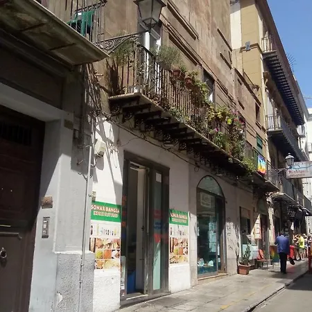 Kaleidos Hostel